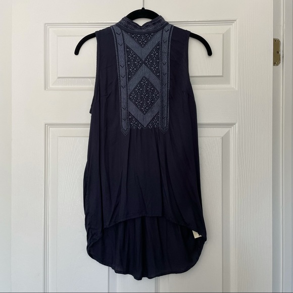 Anthropologie Embroidered Sleeveless Blouse - Picture 2 of 4